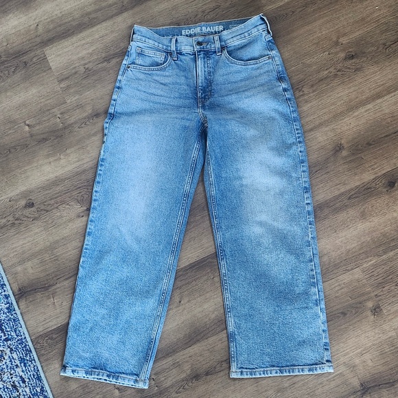 Eddie Bauer Authentic Voyager High Rise Crop blue jean, Size 6 - Picture 1 of 3